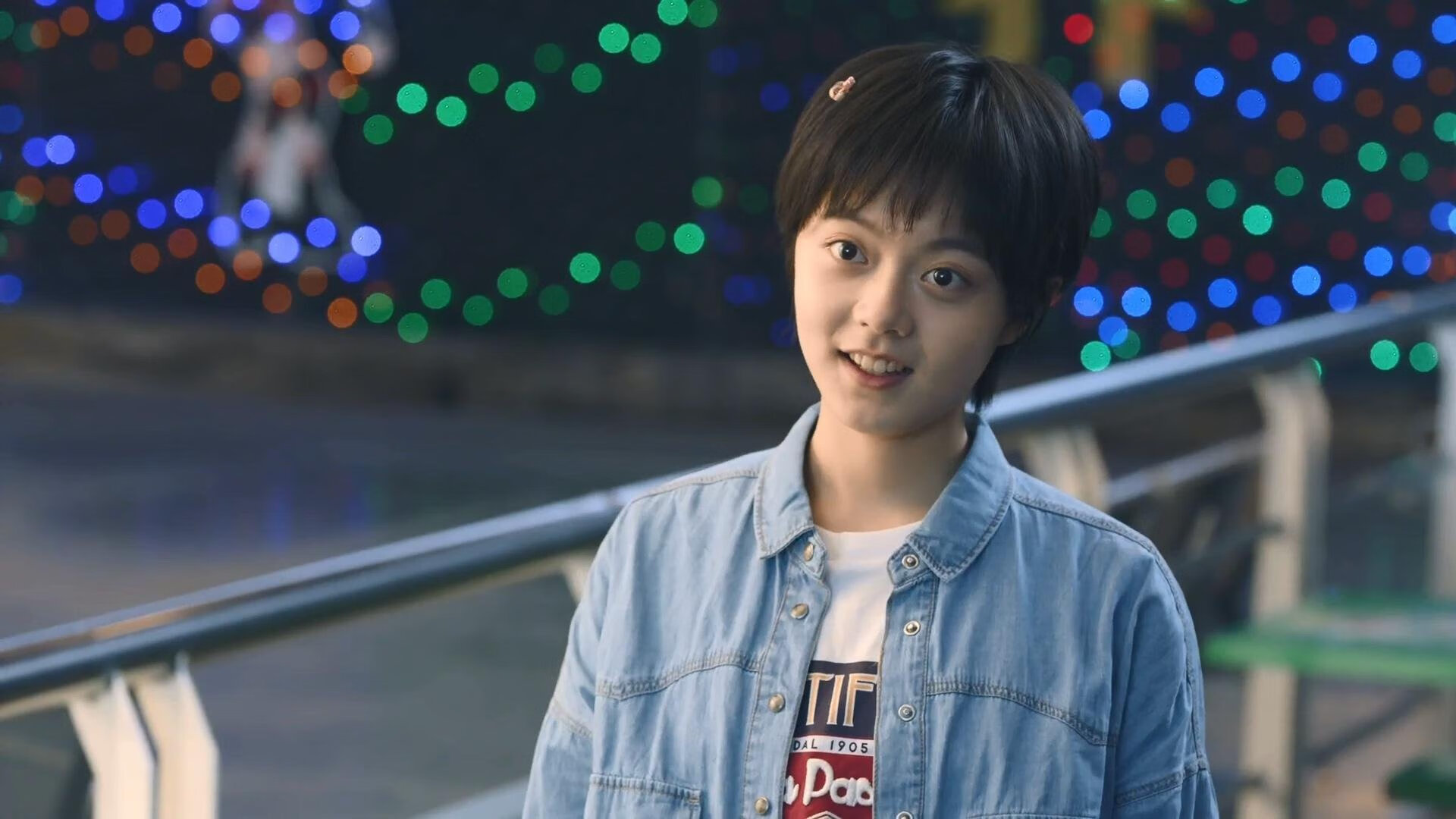 墨西哥队员滑雪鞋踢足球?新战术引争议,墨西哥选手穿李宁